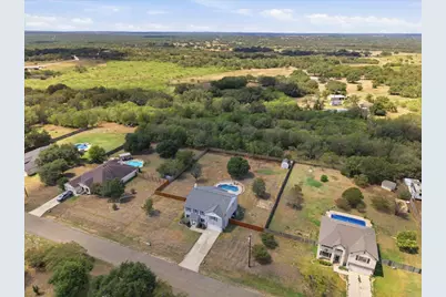 821 Bella Vista Circle, Kyle, TX 78640 - Photo 1