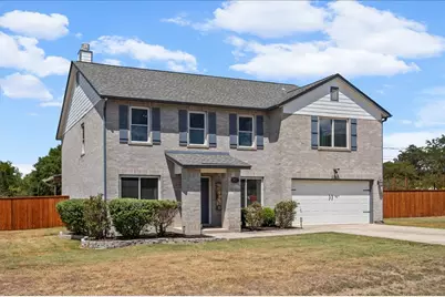 821 Bella Vista Circle, Kyle, TX 78640 - Photo 2