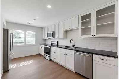 11127 Pinehurst Drive #C, Austin, TX 78747 - Photo 10