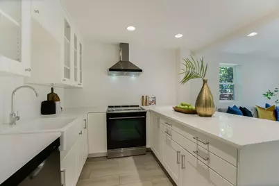 617 Oakland Avenue, Austin, TX 78703 - Photo 26
