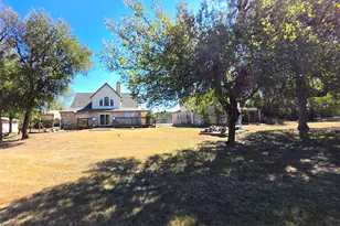 105 Meadow Dr, Georgetown, TX 78633 - Photo 14