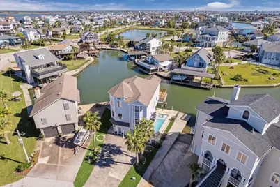 210 Easterly Drive, Galveston, TX 77554 - Photo 2