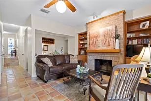 117 Lost Spur, Horseshoe Bay, TX 78657 - Photo 4