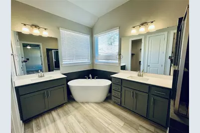 1117 Kerrwood Way, Leander, TX 78641 - Photo 10