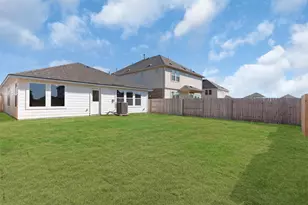 25524 Flora Bella Ln, Elgin, TX 78621 - Photo 16
