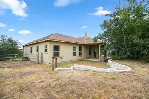 9808 Longhorn Skyway, Dripping Springs, TX 78620 - Photo 32