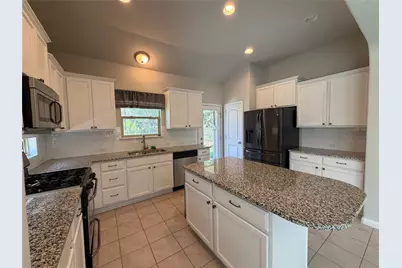 11106 Bruneau Trail, Austin, TX 78754 - Photo 10