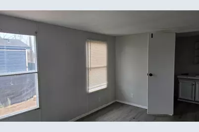 1113 Colorado Street #10, Smithville, TX 78957 - Photo 10