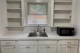 507 Texas Ave, Austin, TX 78705 - Photo 6