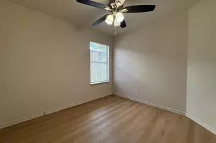 1209 Armadillo Rd, Austin, TX 78745 - Photo 10