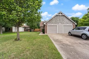 13300 Cowdray Park, Austin, TX 78729 - Photo 2