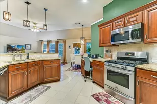 1405 Firebush Dr, Pflugerville, TX 78660 - Photo 6