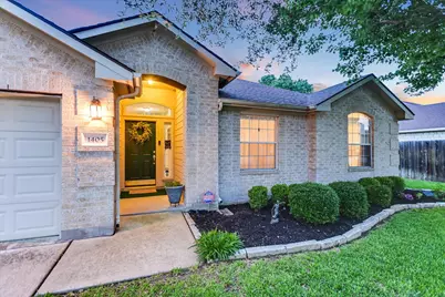 1405 Firebush Drive, Pflugerville, TX 78660 - Photo 2