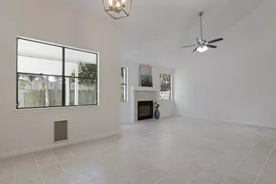 8001 Boneta Trail, Austin, TX 78729 - Photo 6