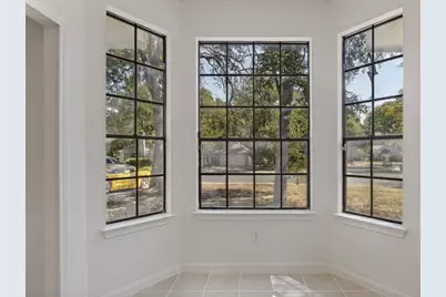 8001 Boneta Trail, Austin, TX 78729 - Photo 4