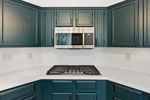 8001 Boneta Trail, Austin, TX 78729 - Photo 8