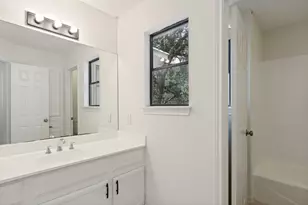 8001 Boneta Trail, Austin, TX 78729 - Photo 16