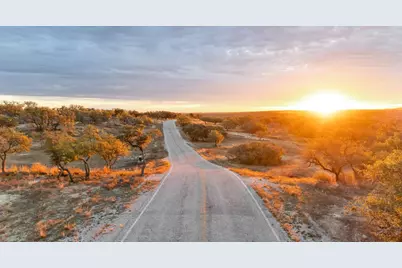 1422-13 Rm 2766, Johnson City, TX 78636 - Photo 2