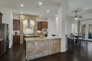409 Rocky Coast Dr, Austin, TX 78738 - Photo 10
