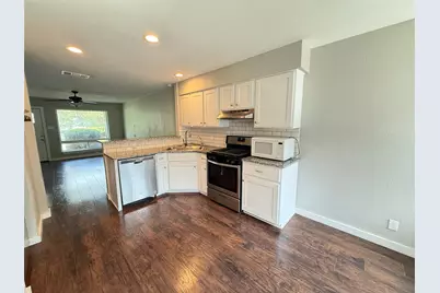 10702 Lanshire Drive #B, Austin, TX 78758 - Photo 4