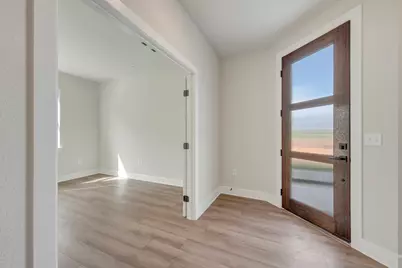 1017 Brickell Loop, Austin, TX 78744 - Photo 2