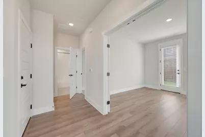 1017 Brickell Loop, Austin, TX 78744 - Photo 4