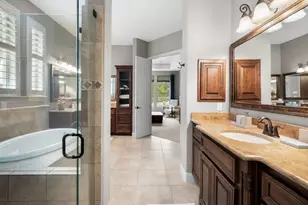 208 SANTALUZ Ln, Austin, TX 78732 - Photo 16