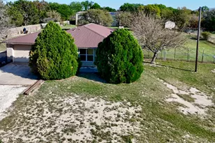 357 Cr 3080, Lampasas, TX 78550 - Photo 2