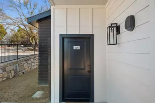 2450 Wickersham Ln, Austin, TX 78741 - Photo 24