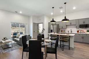 2450 Wickersham Ln, Austin, TX 78741 - Photo 2