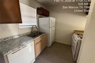 628 Mill St, San Marcos, TX 78666 - Photo 2