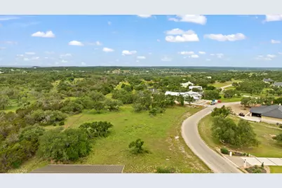 120 Trophy Oak Point, Fredericksburg, TX 78624 - Photo 10