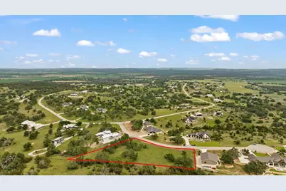 120 Trophy Oak Point, Fredericksburg, TX 78624 - Photo 14