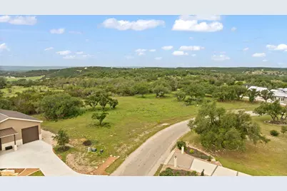 120 Trophy Oak Point, Fredericksburg, TX 78624 - Photo 12