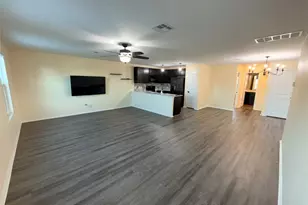 228 Texas Angel Wy, Jarrell, TX 76537 - Photo 4