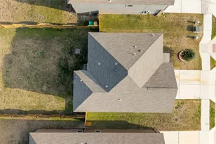 18524 Speculator Ln, Elgin, TX 78621 - Photo 6