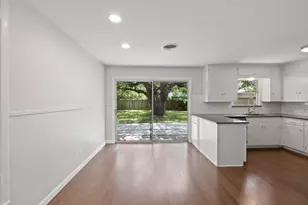 2015 Fair Oaks Dr, Austin, TX 78745 - Photo 12