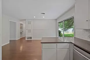 2015 Fair Oaks Dr, Austin, TX 78745 - Photo 18