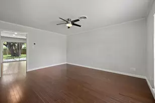2015 Fair Oaks Dr, Austin, TX 78745 - Photo 10