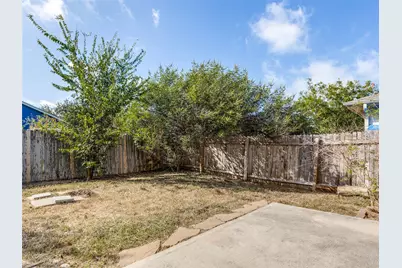 1429 Poppy Seed Lane, Austin, TX 78741 - Photo 24