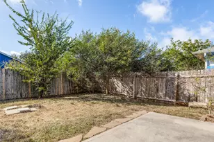 1429 Poppy Seed Ln, Austin, TX 78741 - Photo 24