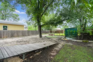 1655 Katy St, New Braunfels, TX 78130 - Photo 20