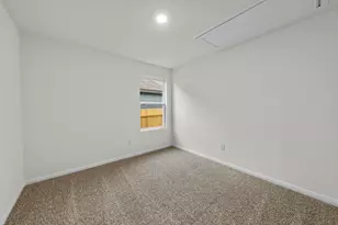 244 Flora Vista St, San Marcos, TX 78666 - Photo 8