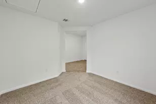 244 Flora Vista St, San Marcos, TX 78666 - Photo 10