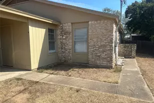 2602 S Bagdad Rd, Leander, TX 78641 - Photo 1