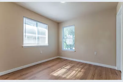 7106 Thannas Way, Austin, TX 78744 - Photo 12