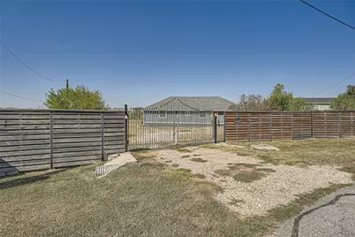196 Tobias Street, Buda, TX 78610 - Photo 2