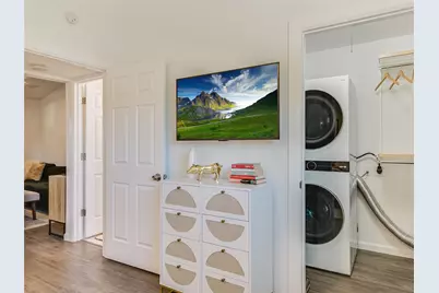 710 W 34th Street #207, Austin, TX 78705 - Photo 8