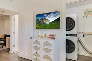 710 W 34th St, Austin, TX 78705 - Photo 8