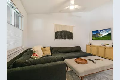 710 W 34th Street #207, Austin, TX 78705 - Photo 4